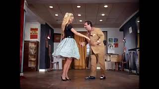 Le mambo de Brigitte Bardot et Dario Moreno dans « Voulezvous danser avec moi  » 1959 [upl. by Rachel]