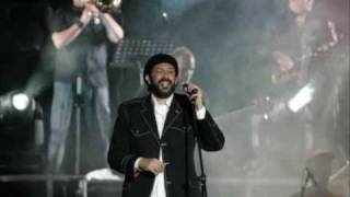 Juan Luis Guerra  Rompiendo Fuente [upl. by Dnalwor322]