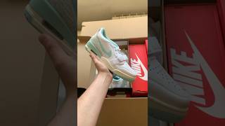 JORDAN LEGACY WHITE LIGHT DEW UNBOXING [upl. by Ekrub]