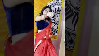 Chikni kamar pe Teri mera dil fisal gaya 😍 youtubeshorts dancesong viral natyashakti [upl. by Konstantin]