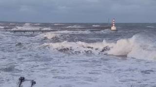 Amble Northumberland storm January 2017 [upl. by Keifer]