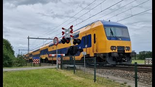 🚈 Treinen en spoorwegovergangen Groningen compilatie 1  Trains and railroad crossings [upl. by Dorin]