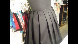 Making a Dirndl Part 5 the skirt with pockets [upl. by Libby]