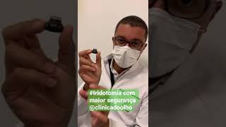 Iridotomia a laser com segurança clinicadoolho [upl. by Dlared]