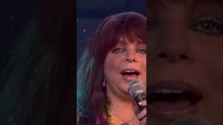 In 1998 Mariska Veres played the iconic song ‘Venus’ at a Dutch TV program called Toppop venus [upl. by Strauss]