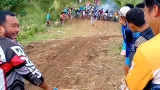 underbone Motocross competition beginners category nag saltikan agad [upl. by Einahpets]