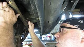 JEEP LIBERTY ANTI SWAY BAR END LINK amp BRACKET BUSHING REPLACEMENT [upl. by Terrell]