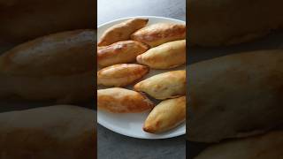 Leckere PiroschkiPiroggen aus dem Ofen yummy shorts youtubeshorts short recipe food foodie [upl. by Latsyrhk]