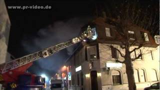 09122011  Schwetzingen  Wohnung geht in Flammen auf  200000 € Schaden [upl. by Leinehtan]