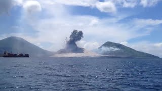 Volcano Eruption Rabaul East New Britain August 29th 2014 [upl. by Akerboom]