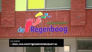 Ernstig ruimtegebrek in basisschool Geldrop partytenten opgezet in aula [upl. by Gretal140]