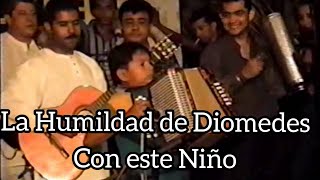 Cuando Diomedes Diaz le dio la Oportunidad a un niñ0 de tocarle el acordeon [upl. by Esineg320]