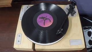 Queen  Bohemian Rhapsody  D4  Hammer To Fall Live Aid  Live Vinyl Recording [upl. by Franky631]