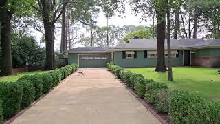 Elvis Presley house on 1034 Audubon Dr Memphis TN 38117 [upl. by Mitzl645]