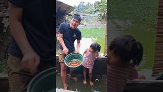 CARA KURAS KOLAM IKAN BIAR CEPAT BESTIEE [upl. by Analram]