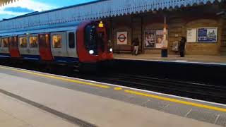 Train at Plaistow Station 🚉 District line amp Hammersmith amp City Airport [upl. by Conlin198]