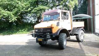 Unimog U1000 met maatwerk RVS staande uitlaat wwwuitlatencom [upl. by Anialad]