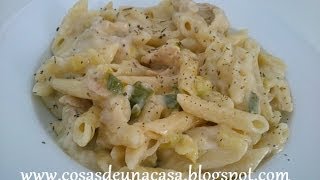 Pasta con Pollo y Salsa Béchamel [upl. by Coke896]