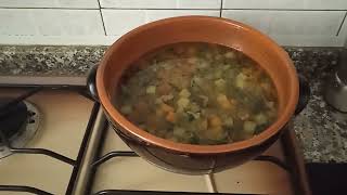 Minestrone di verdure pronto [upl. by Gaylene]