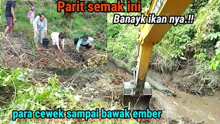 Excavator cuci parit kering dan semak banyak dapat ikan [upl. by Nyrat904]