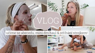 VLOG  učíme se abecedu mini dm haul amp stříhání strojkem  kamčalinda [upl. by Deeas]