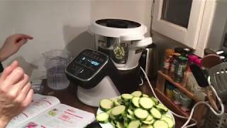 Une soupe à la courgette délicieuse  Moulinex Companion XL [upl. by Nod]