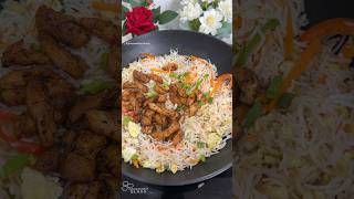 Chicken fried rice friedrice friedricerecipe chinese shorts [upl. by Vite72]