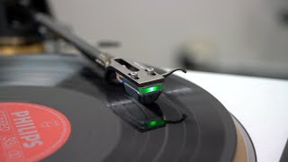 DS E1 with viv lab tone arm ampTechnics turntablevinyl [upl. by Emylee343]