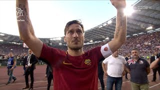 Totti da laddio al calcio  Giro di campo e discorso  Sky Sport HD [upl. by Arias]