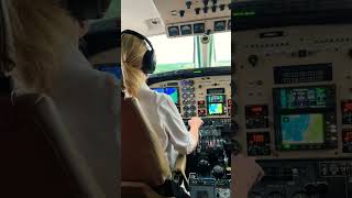 King Air Landing cockpit view [upl. by Dirtsa]