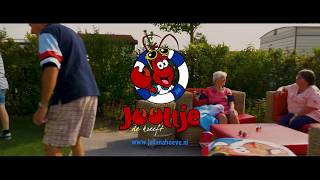 Vakantie in de Beach Bungalow op Camping Julianahoeve [upl. by Leumhs]