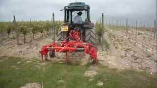 Inter vine cultivator Boisselet Vitifruit Equipment [upl. by Lazaro]