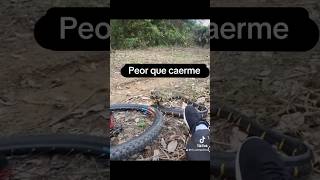 Salgo a la montaña a desestresarme y me sale una serpiente  shorts youtubeshorts short [upl. by Othilie785]