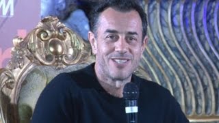 Caserta  Matteo Garrone incontra alla Reggia gli studenti della Sun 260316 [upl. by Akinhoj]