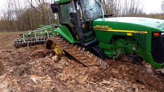 Tractor John Deere stuck in mud k700 sucked dirt [upl. by Lay624]