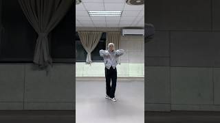 🦷🏴‍☠️ OMTIceOnMyTeethChallengeATEEZ에이티즈kpopcovershortsdanceIceOnMyTeeth ATEEZofficial [upl. by Everson]