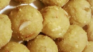 Tasty atta pinni 😋😋 ladoo Rajneets cook [upl. by Baptist]