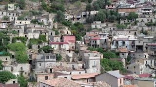 Viaggio a San Luca dove non si volta più  Laltra Italia 03102024 [upl. by Gottwald]