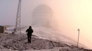 Snow in Hawaii  Mauna Kea [upl. by Lanza481]