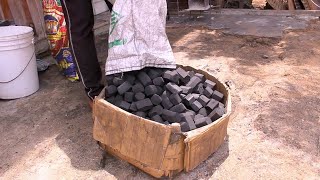 Important  Comment transformer des déchets agricoles et ménagers en charbon écologique [upl. by Yanahc]