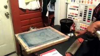 HOW TO SET UP YOUR DARKROOM FOR SCREEN PRINTING TSHIRTS LADY PRINT BOSS [upl. by Yrrum292]