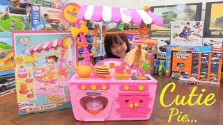 Pink Cooking Playset for Little Girls Lalaloopsy Magic Kitchen Unboxing and Playtime w Maya [upl. by Ortrude45]