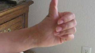 Double jointed thumb [upl. by Leitao]