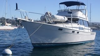 Bayliner 3888 Motor Yacht Walk About Tour by South Mountain Yachts [upl. by Arnaldo]