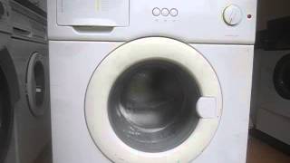 Servis Washing Machine M3110 Merloni [upl. by Elletnuahs]