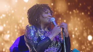 Anita Baker 2022 Vegas Residency quotNo One In The Worldquot pt 6 [upl. by Rekab]