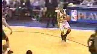 Reggie Miller shows how to use screens [upl. by Portwine]