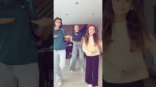 Qui danse le mieux  shortvideo humour mereetfille dance [upl. by Eaneg571]