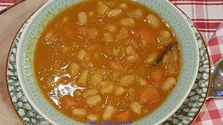 How to make Greek White Bean Soup  Fasolada  Φασολάδα [upl. by Whiney611]