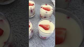 Dessert en 5 minutes dessertauxfraises [upl. by Aliahkim]